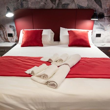 Lady Diamond Apartment Napoli Bagian luar foto