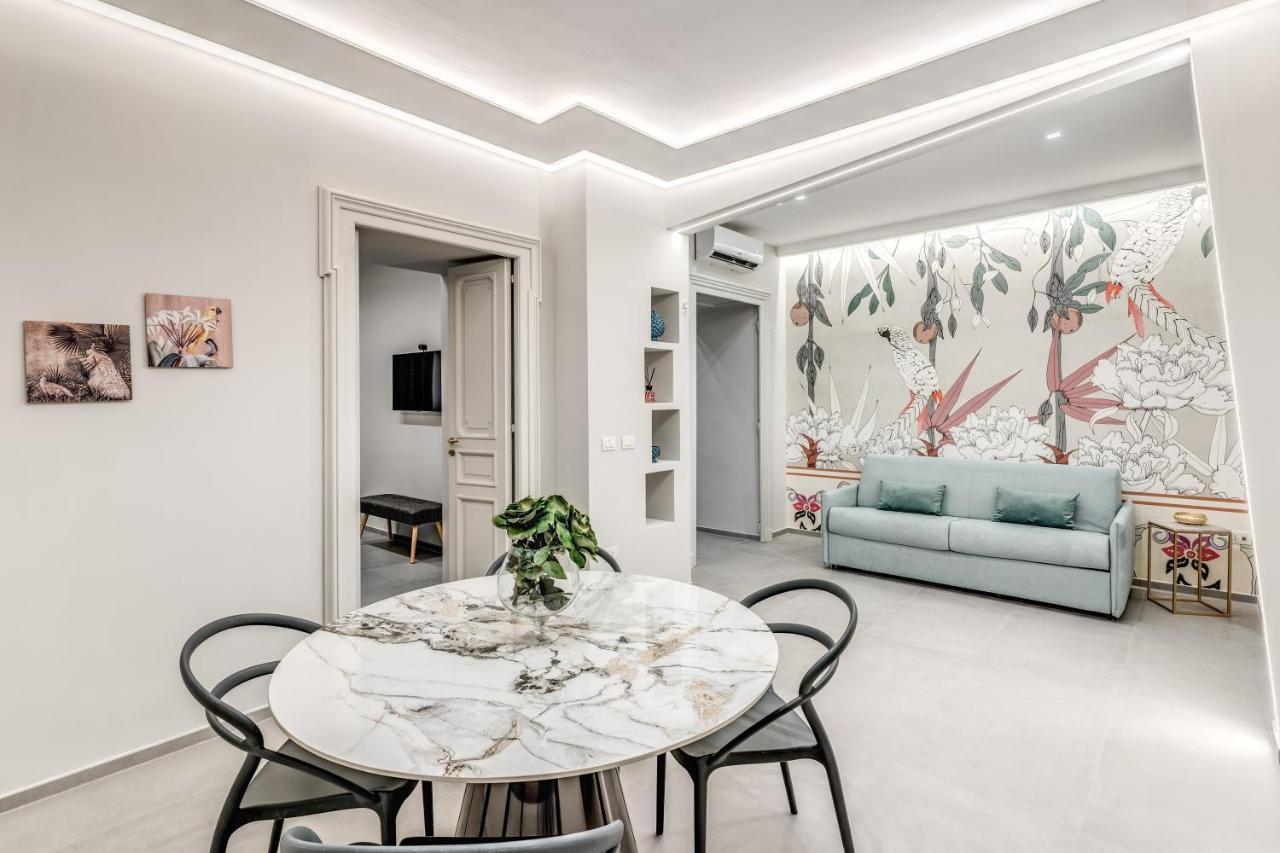 Lady Diamond Apartment Napoli Bagian luar foto