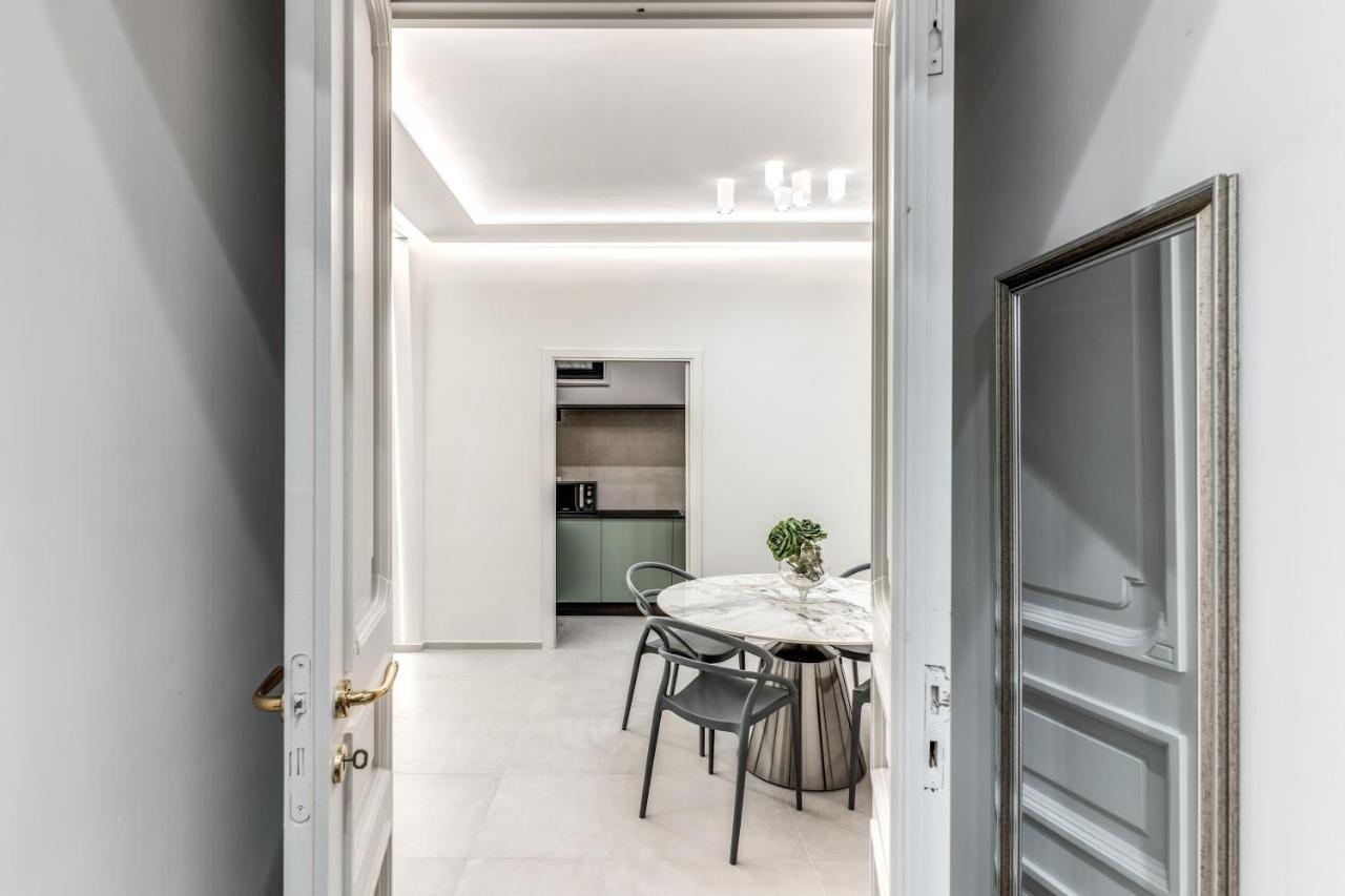 Lady Diamond Apartment Napoli Bagian luar foto