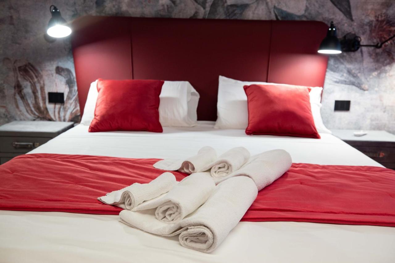 Lady Diamond Apartment Napoli Bagian luar foto