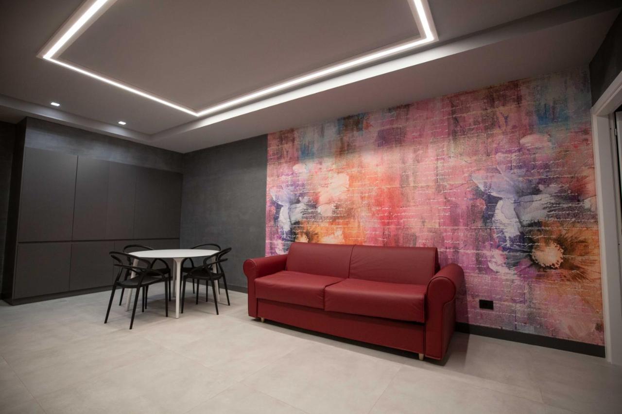 Lady Diamond Apartment Napoli Bagian luar foto