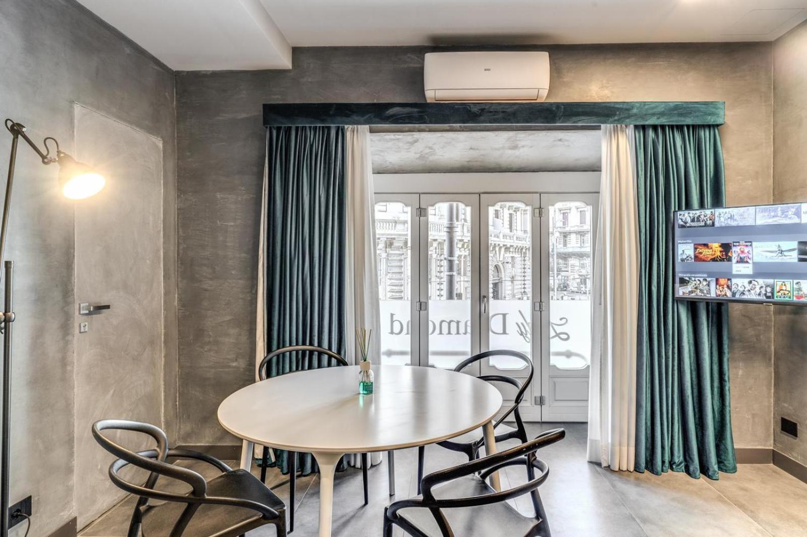 Lady Diamond Apartment Napoli Bagian luar foto