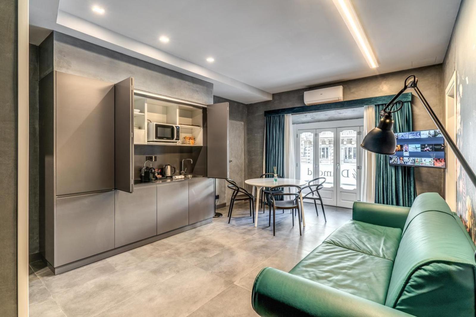 Lady Diamond Apartment Napoli Bagian luar foto