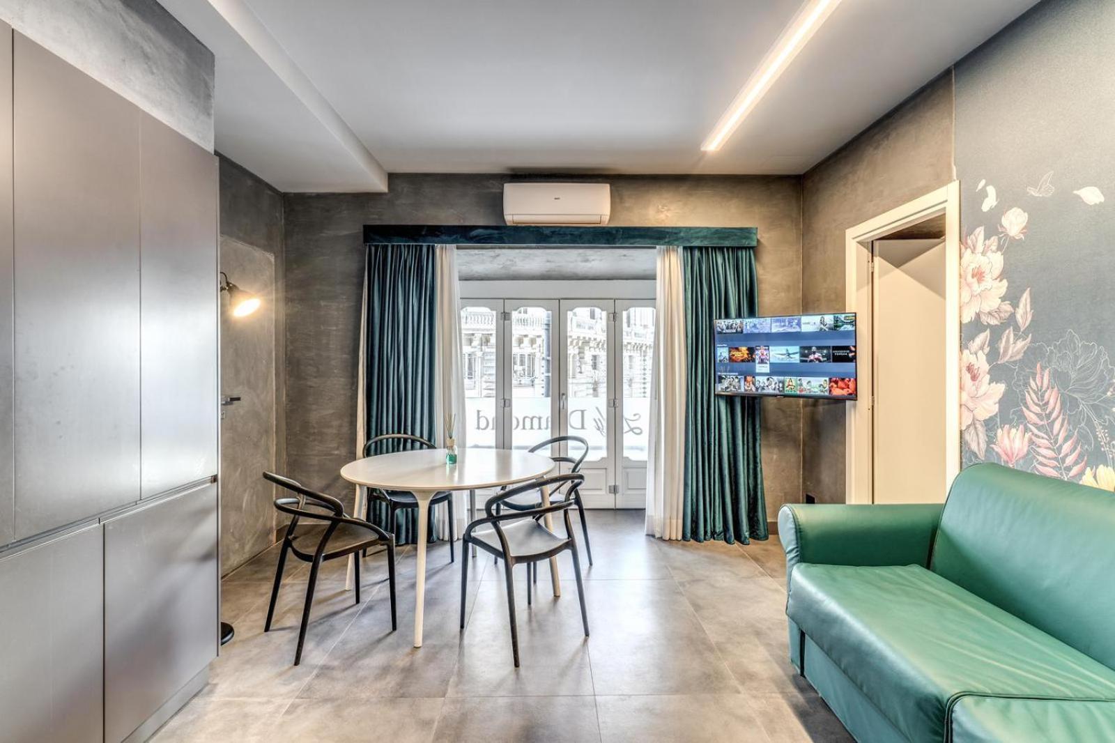 Lady Diamond Apartment Napoli Bagian luar foto