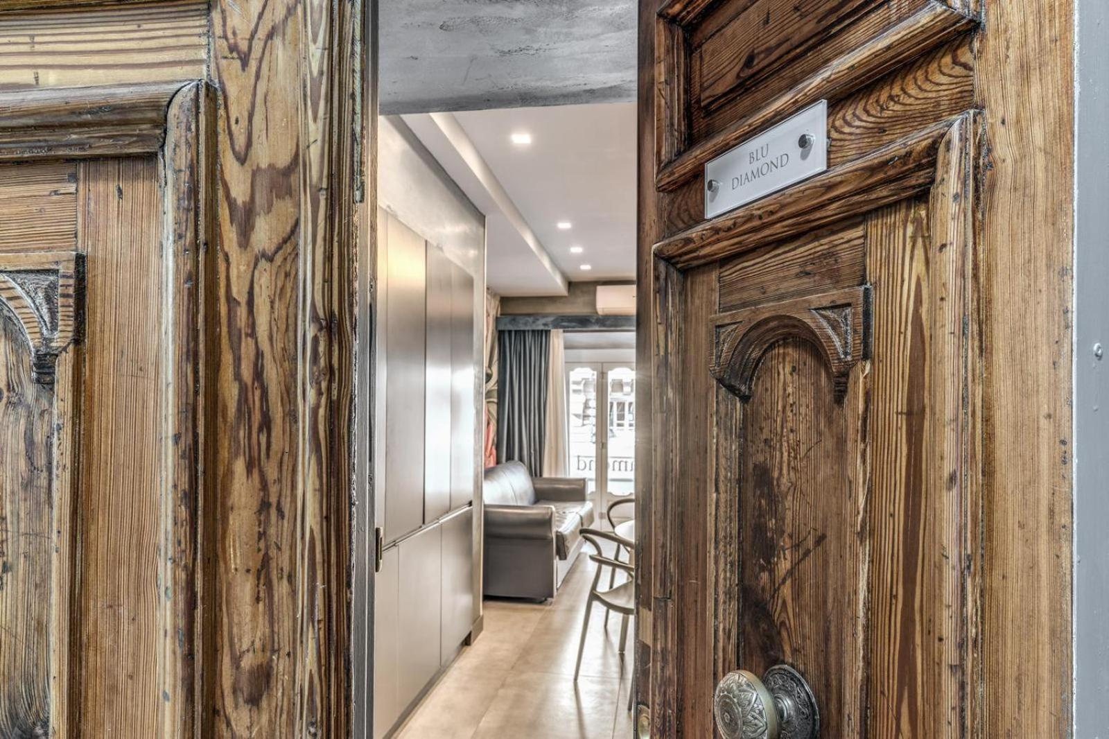 Lady Diamond Apartment Napoli Bagian luar foto