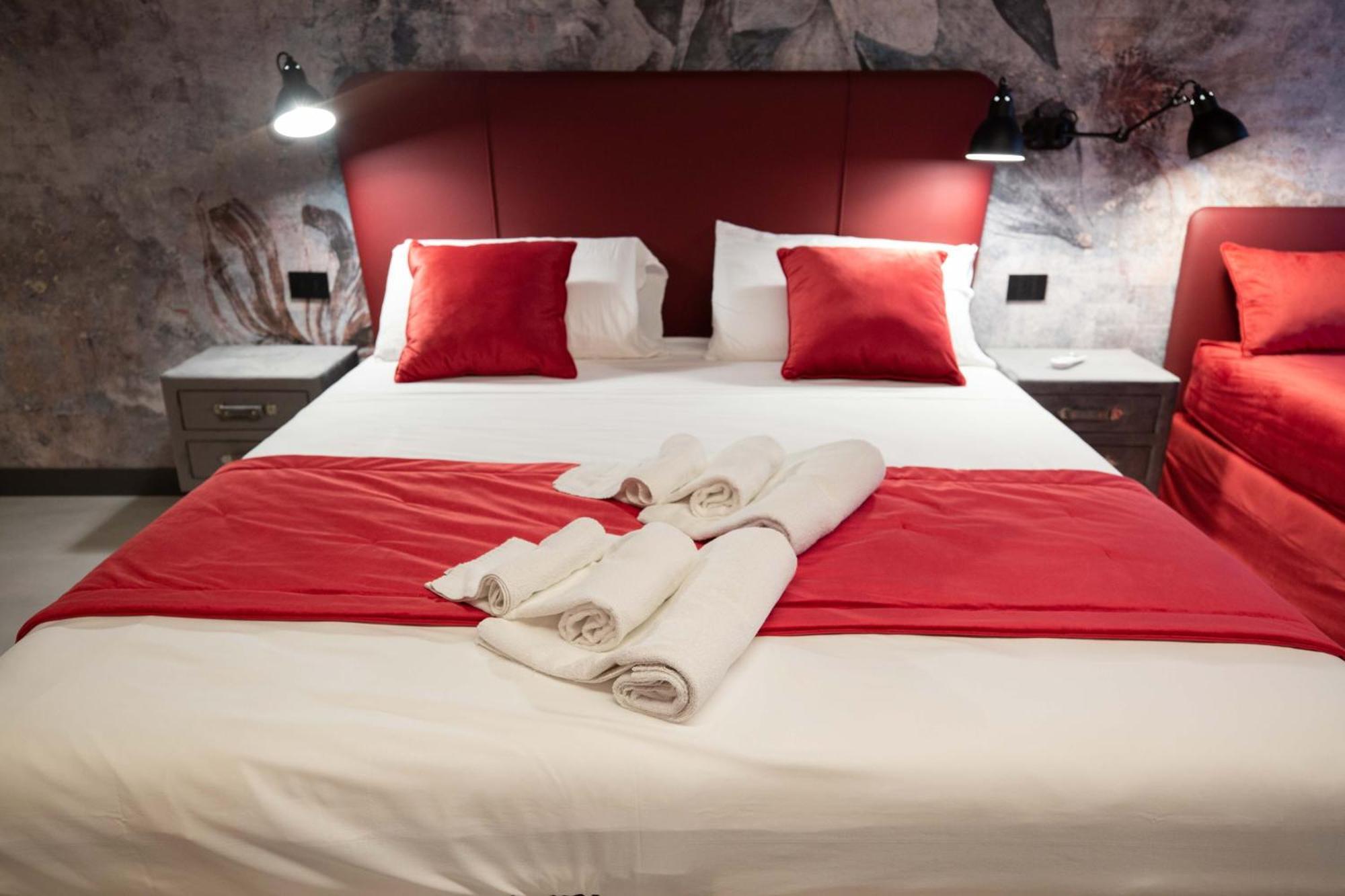 Lady Diamond Apartment Napoli Bagian luar foto